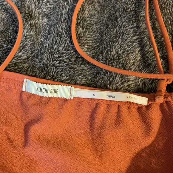 Burnt orange lace trim tank top - Picture 2 of 2